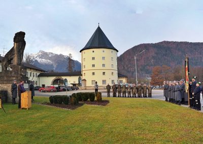 1. Angetreten-zum-Volkstrauertag