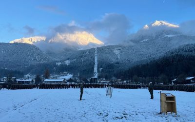Feierliches Gelöbnis vor traumhafter Kulisse  Gebirgsjäger aus Bischofswiesen und Bad Reichenhall leisten  Eid auf das Vaterland