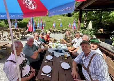 9.Kameradschaft pflegen 2
